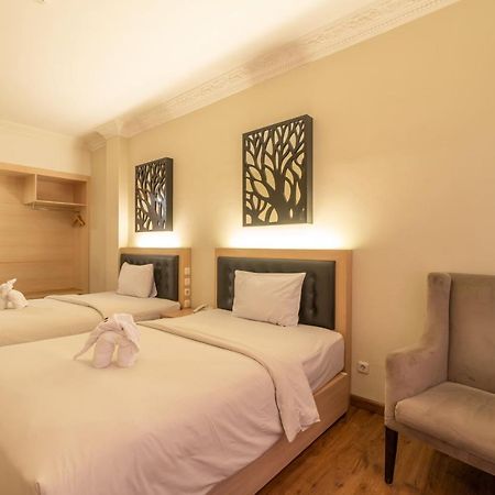 D'Salvatore Boutique Hotel Yogyakarta Maguwo Buitenkant foto