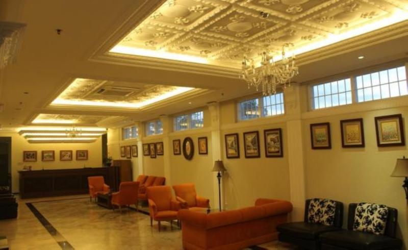 D'Salvatore Boutique Hotel Yogyakarta Maguwo Buitenkant foto