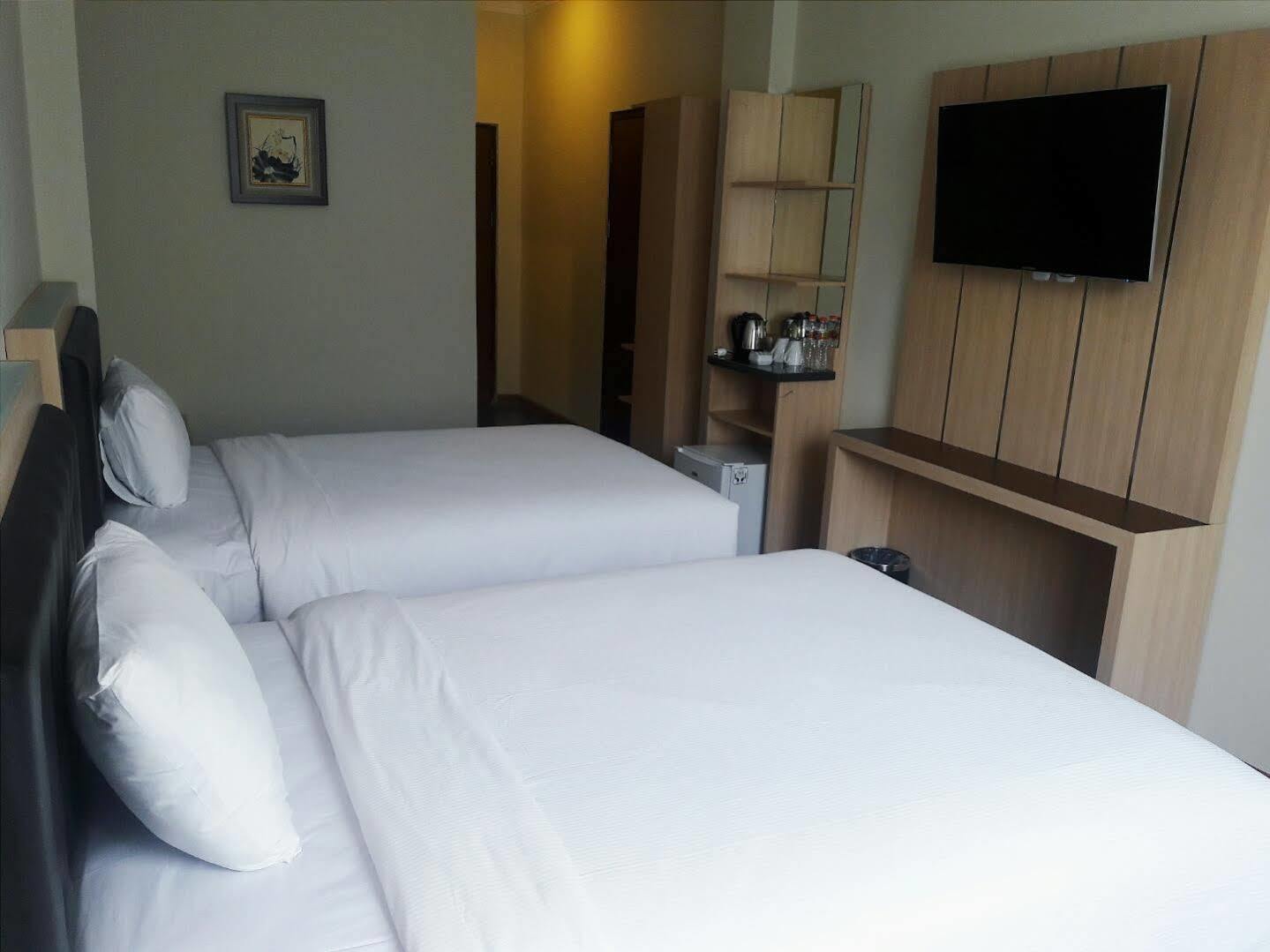 D'Salvatore Boutique Hotel Yogyakarta Maguwo Buitenkant foto